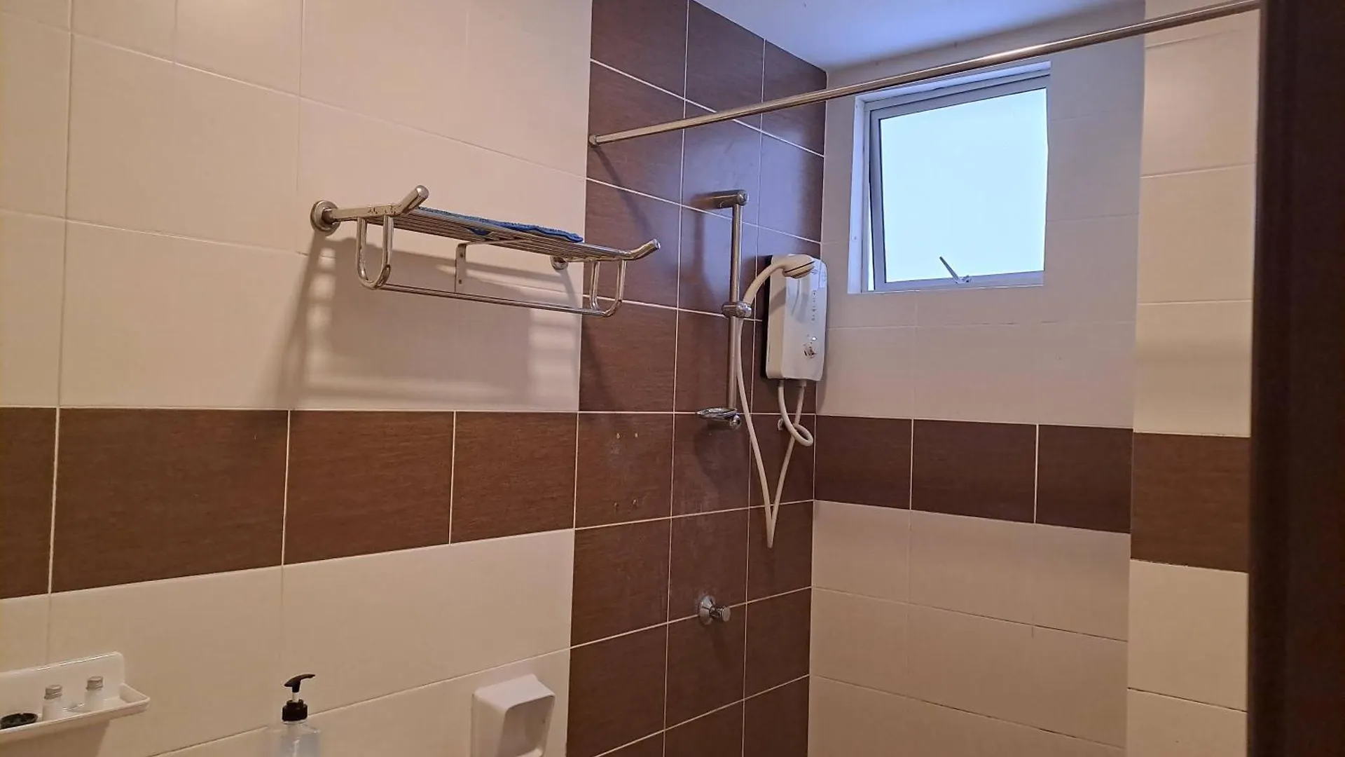 Az Homestay 4 Waterpark Tickets Malacca Apartment